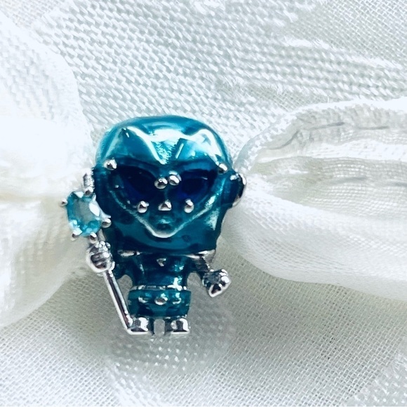 ❄️ NWOT Night King Charm – Game of Thrones 🐉 - Picture 4 of 15